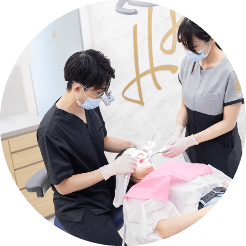 川西歯医者 ライフ歯科・矯正歯科・小児歯科 診察室風景